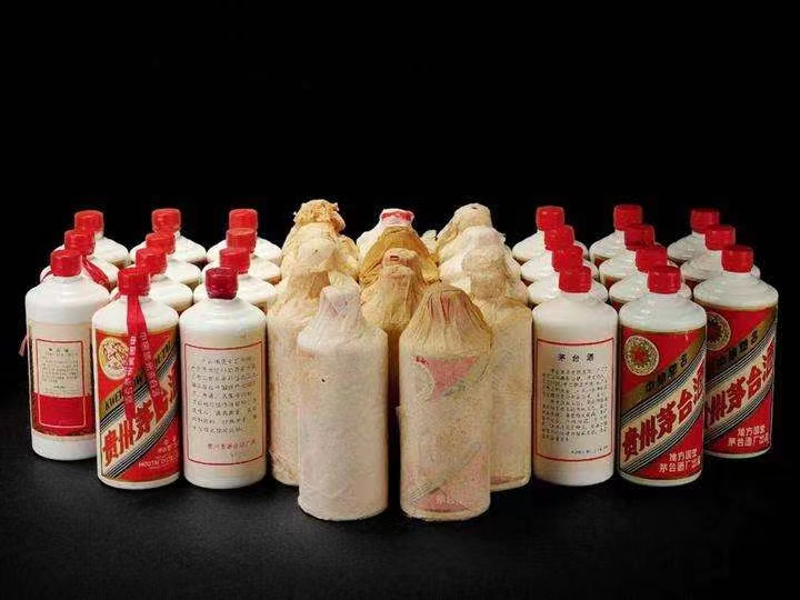 南海日照岚山回收酒价格哪里回收(附近上门回收茅台酒）?